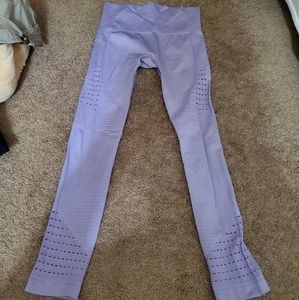 Purple seemless leggings